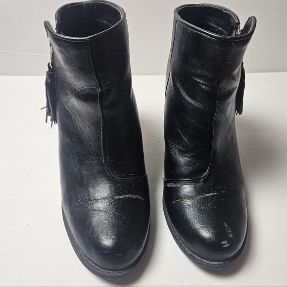 Olsenboye | Leather-like studded ankle boots, size 10 - Picture 4 of 10